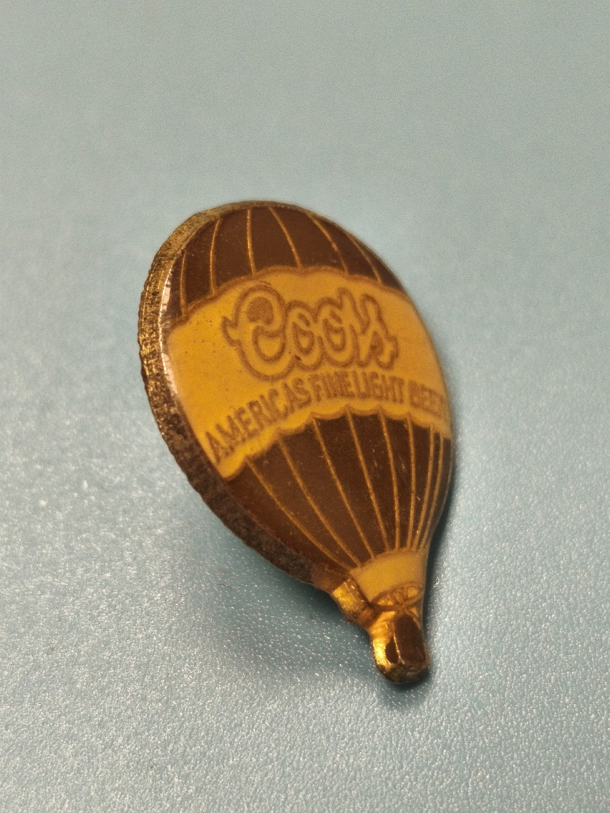 Vintage pin's Coors montgolfière bière américaine rétro collection