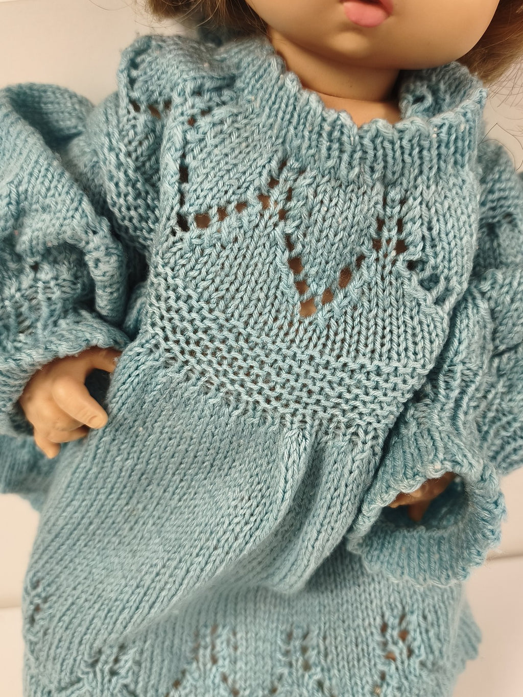 Ancienne poupée Ratti Made in Italy, yeux bleus, robe bleue tricotée