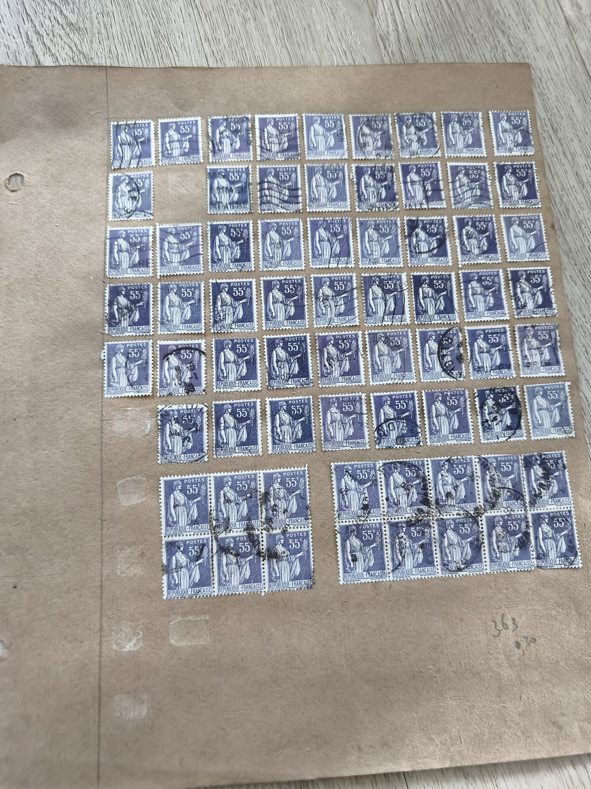 Gros lot ancien timbres Marianne 55c bleus oblitérés philatélie étude France