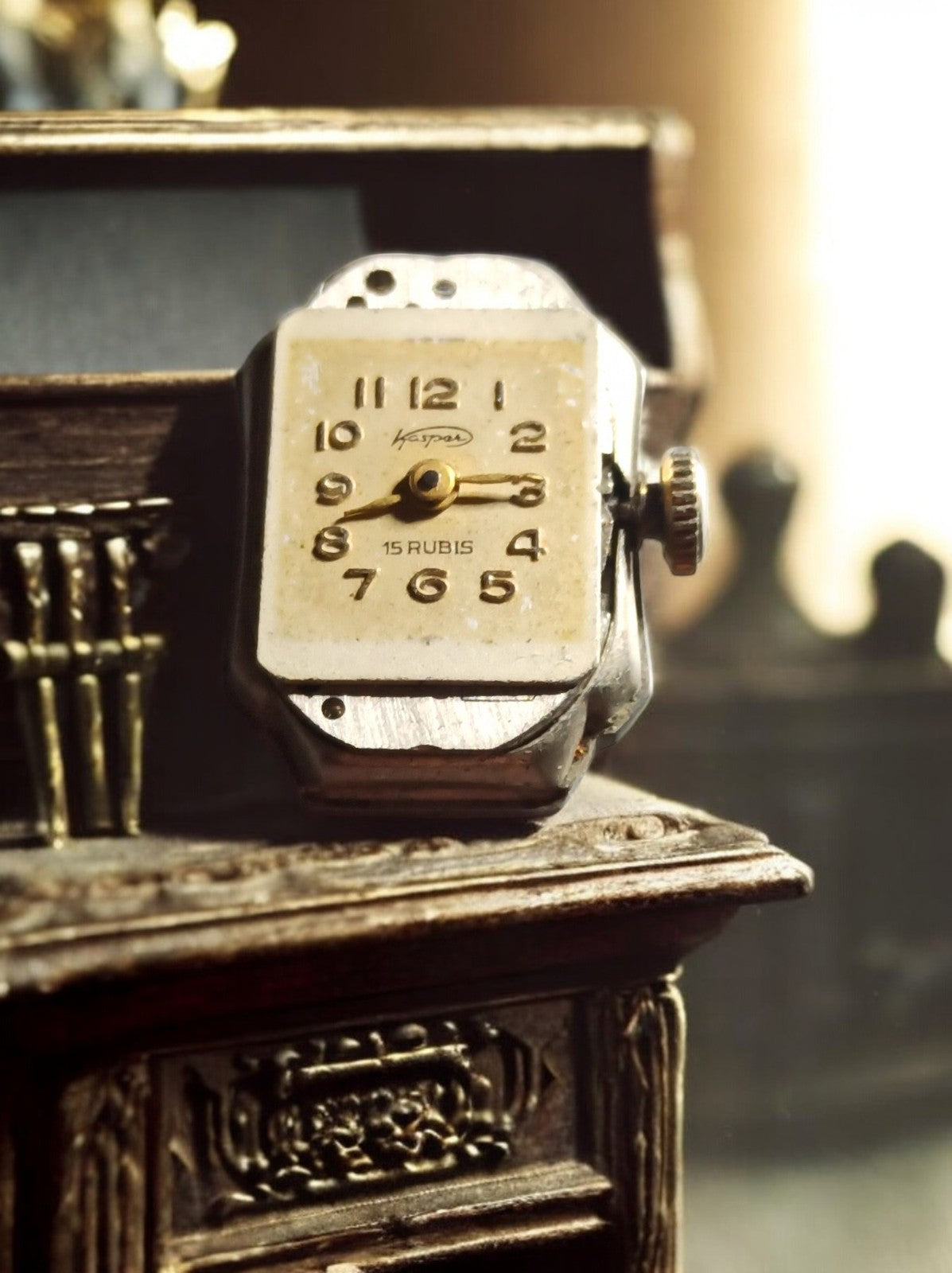 Montre mécanique Kaspar vintage 15 rubis à restaurer cadran rectangulaire