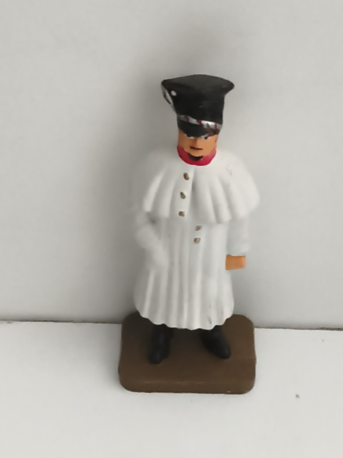 Figurine ancienne plomb officier manteau blanc uniforme noir vintage déco