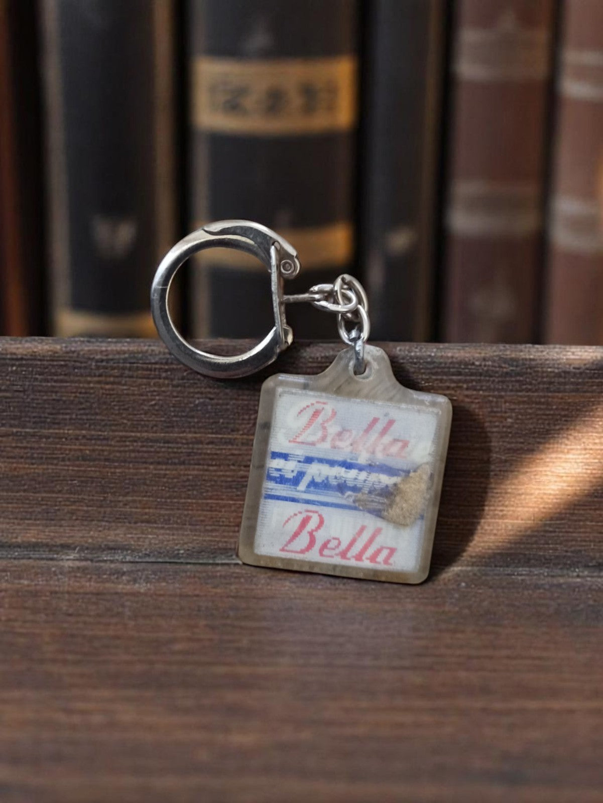 Vintage advertising keyring metal Bella old square retro