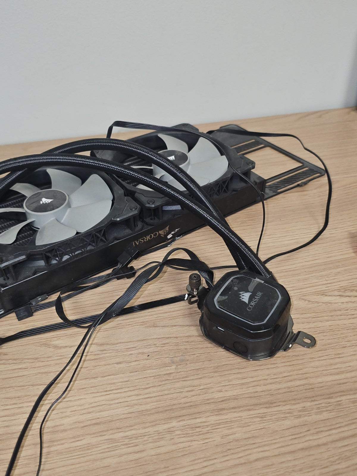 Corsair cw 9060044 ww non testée