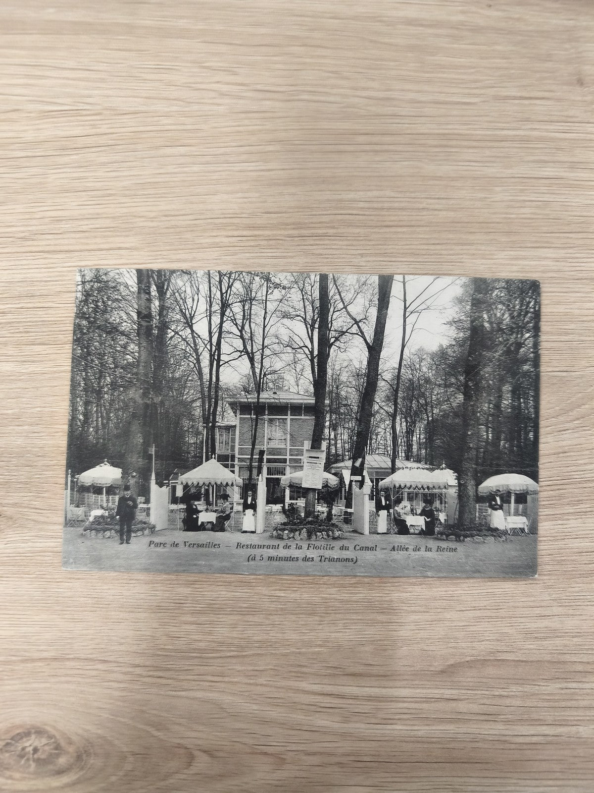 Ancienne carte postale Parc de Versailles Restaurant Flottille Canal vintage