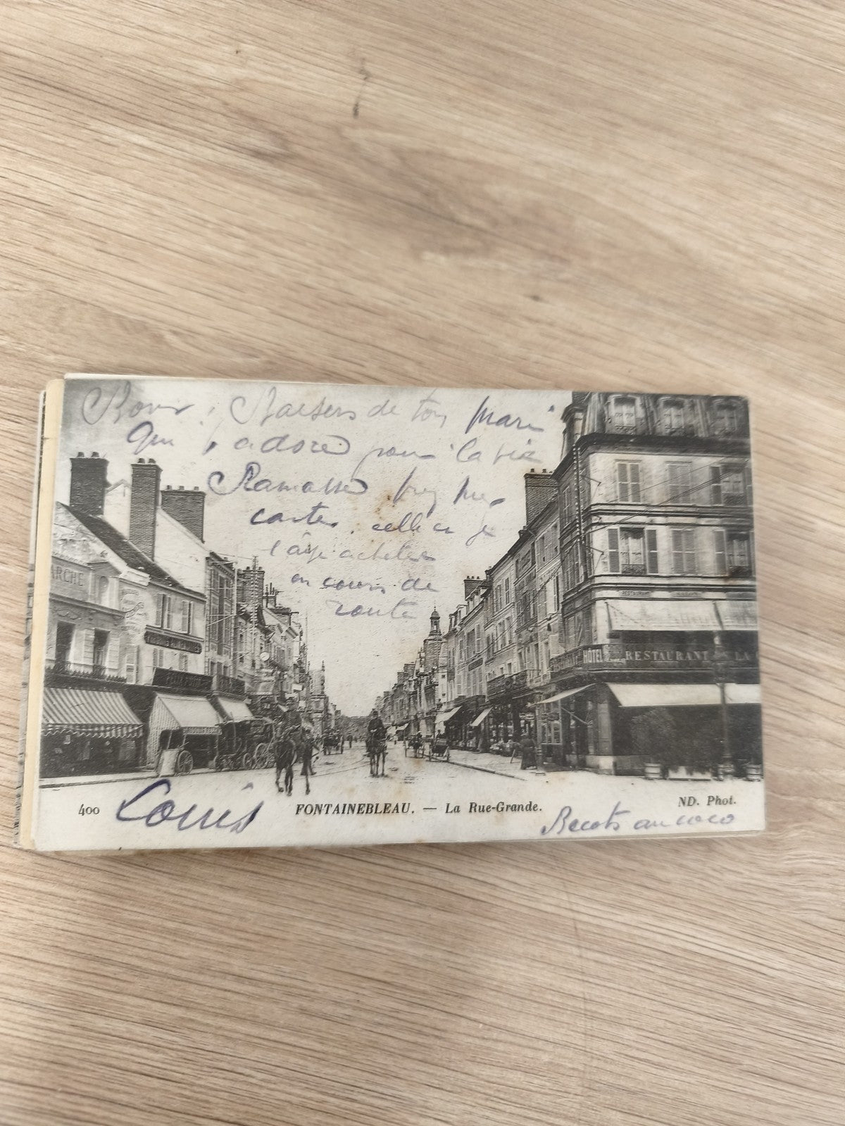 Ancienne carte postale Fontainebleau Rue Grande écrite, photo vintage