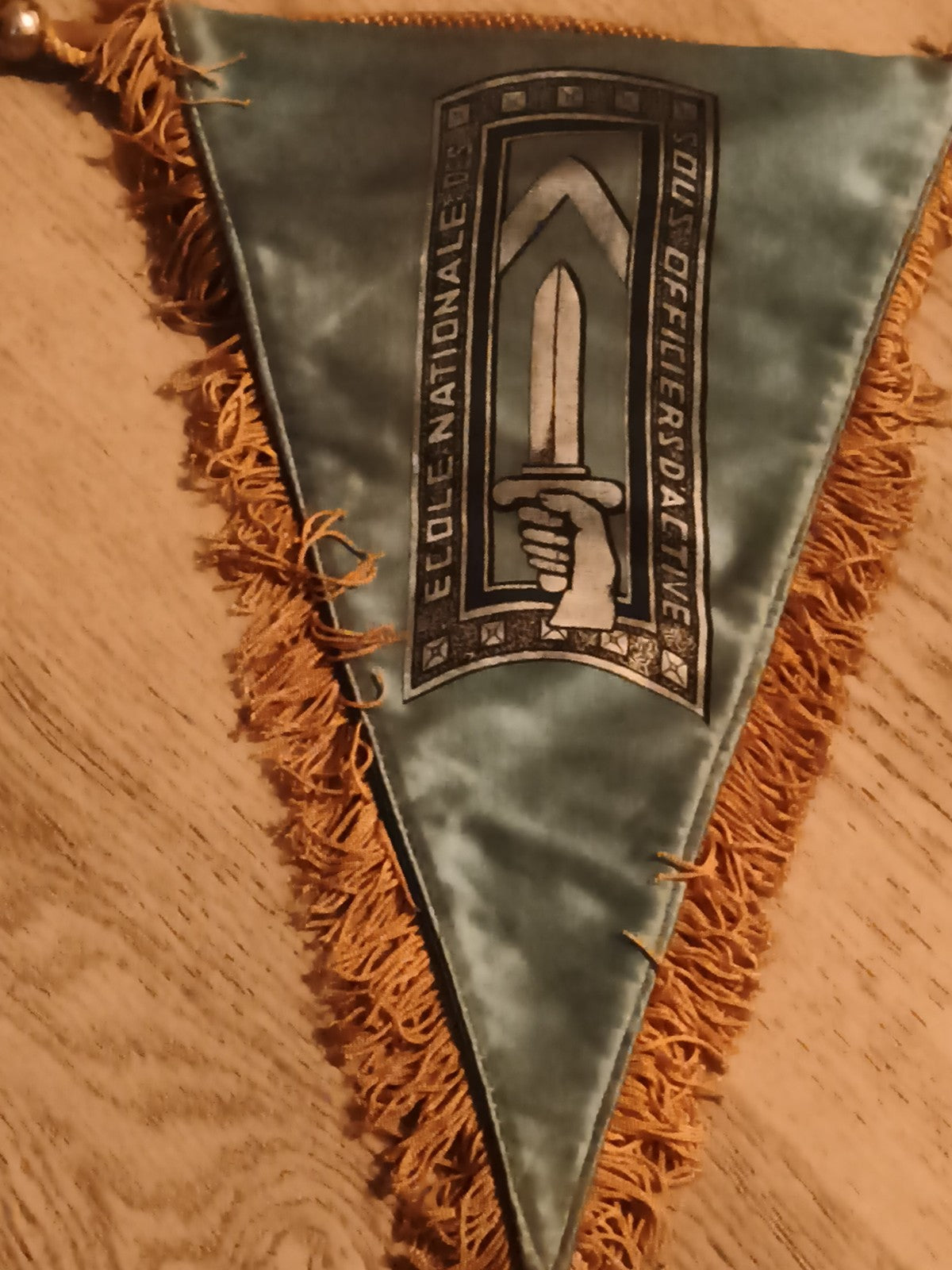 Fanion ancien École Nationale Sous-Officiers Active bleu frangé or armée vintage