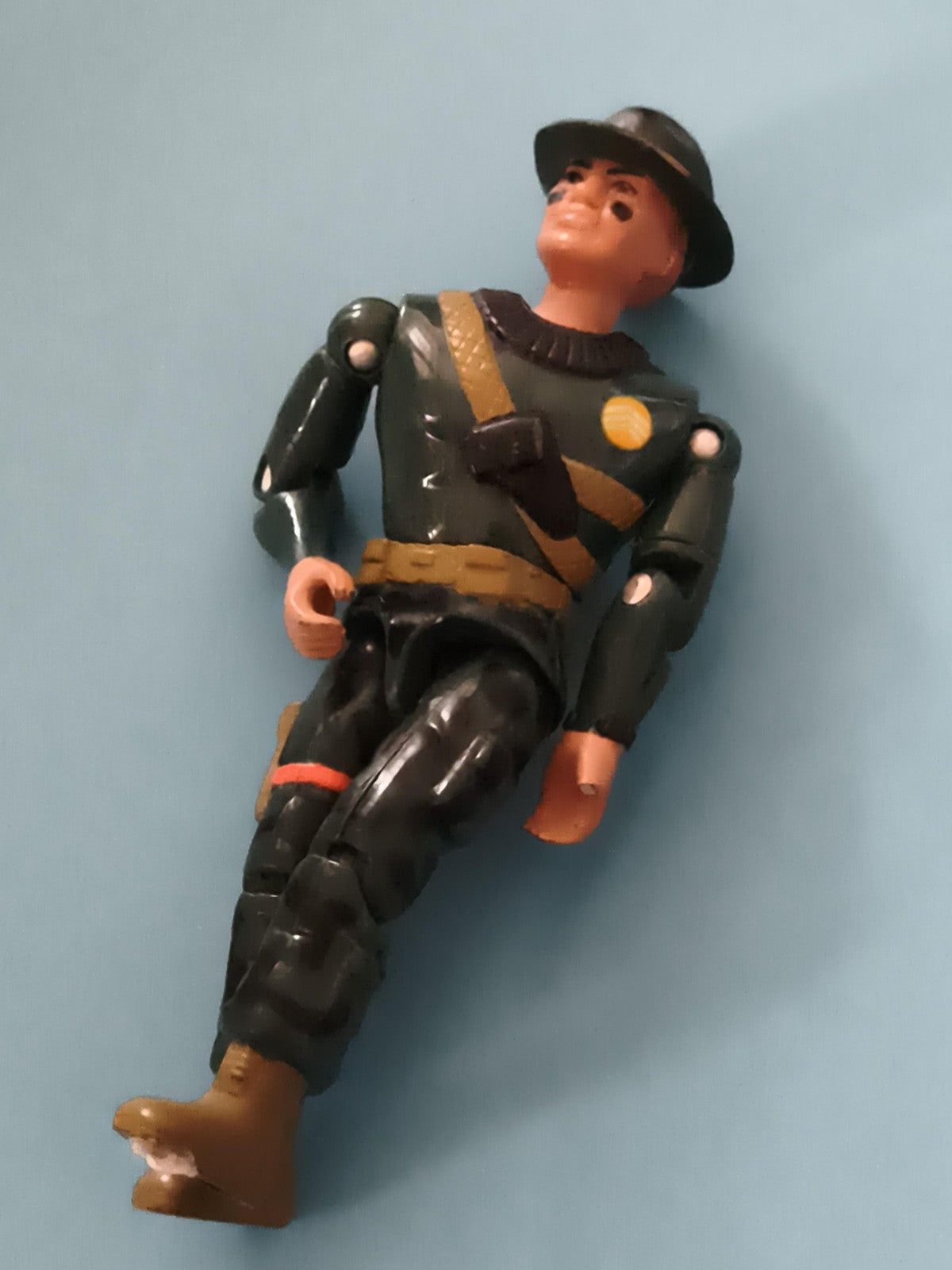 Figurine articulée Gi Joe militaire vert chapeau articulations visibles