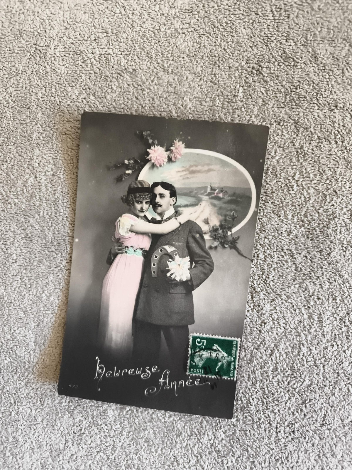 Carte postale CPA Heureuse Année couple costume début XXe timbre 5c France