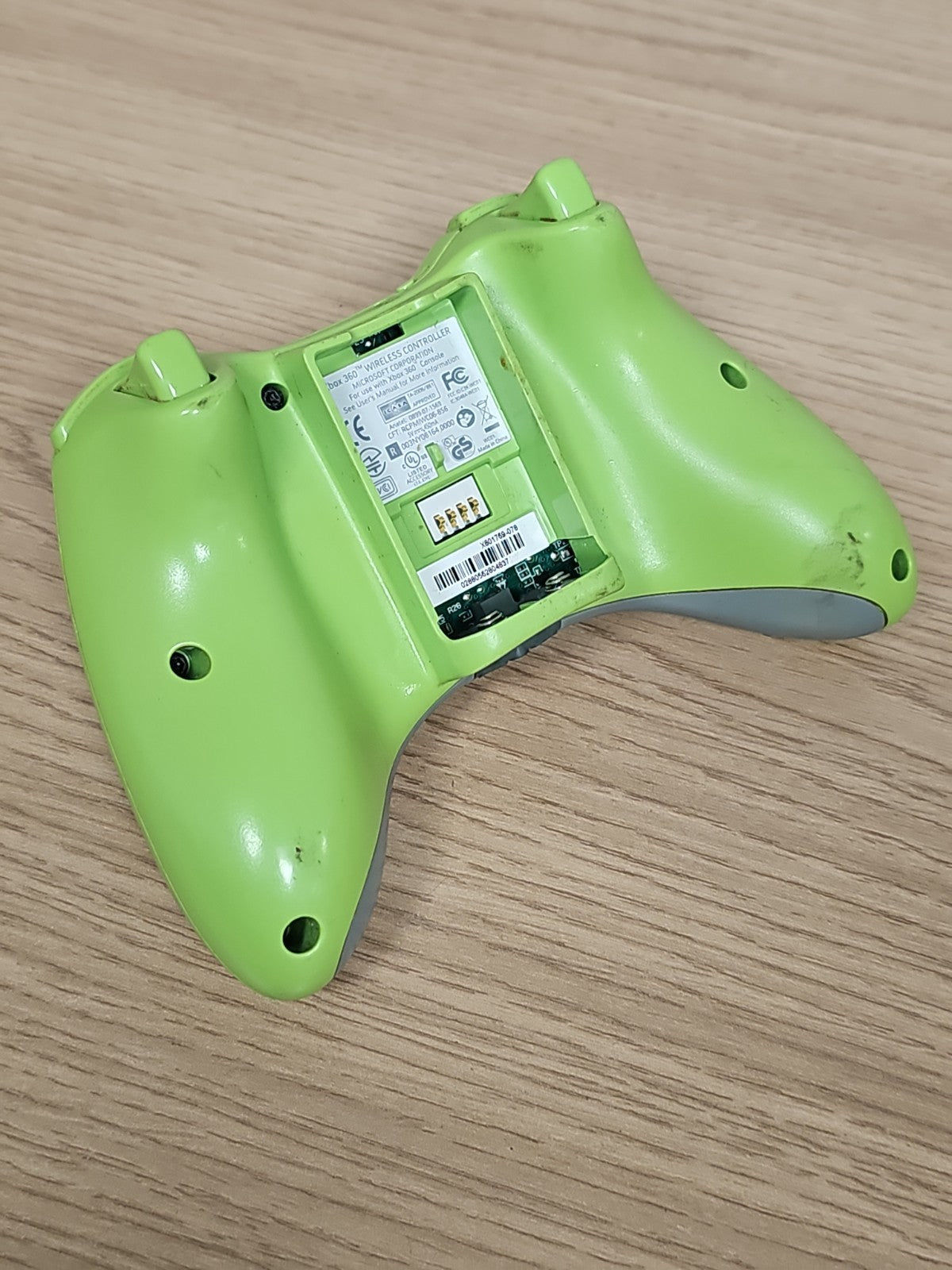 Manette Microsoft Xbox360 green non testée