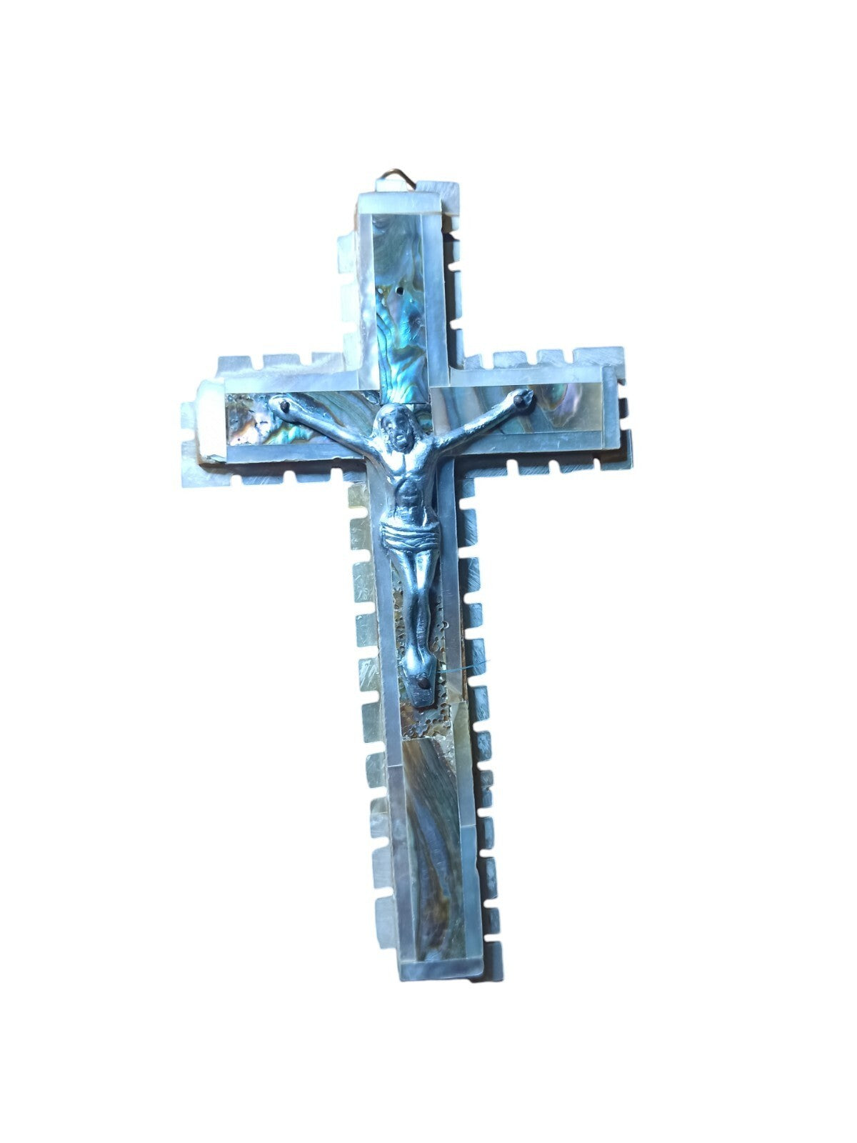 Croix religieuse vintage nacre et bois, Christ métal, style ancien, signée
