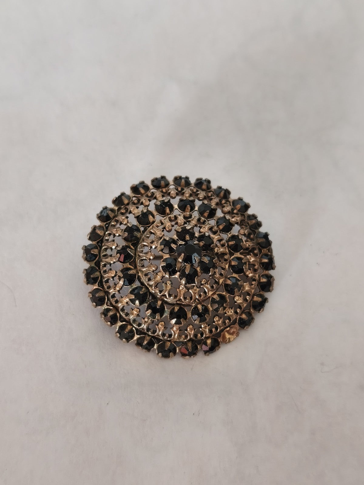 Broche ancienne rétro fantaisie, bijou vintage élégant pour collection ou cadeau