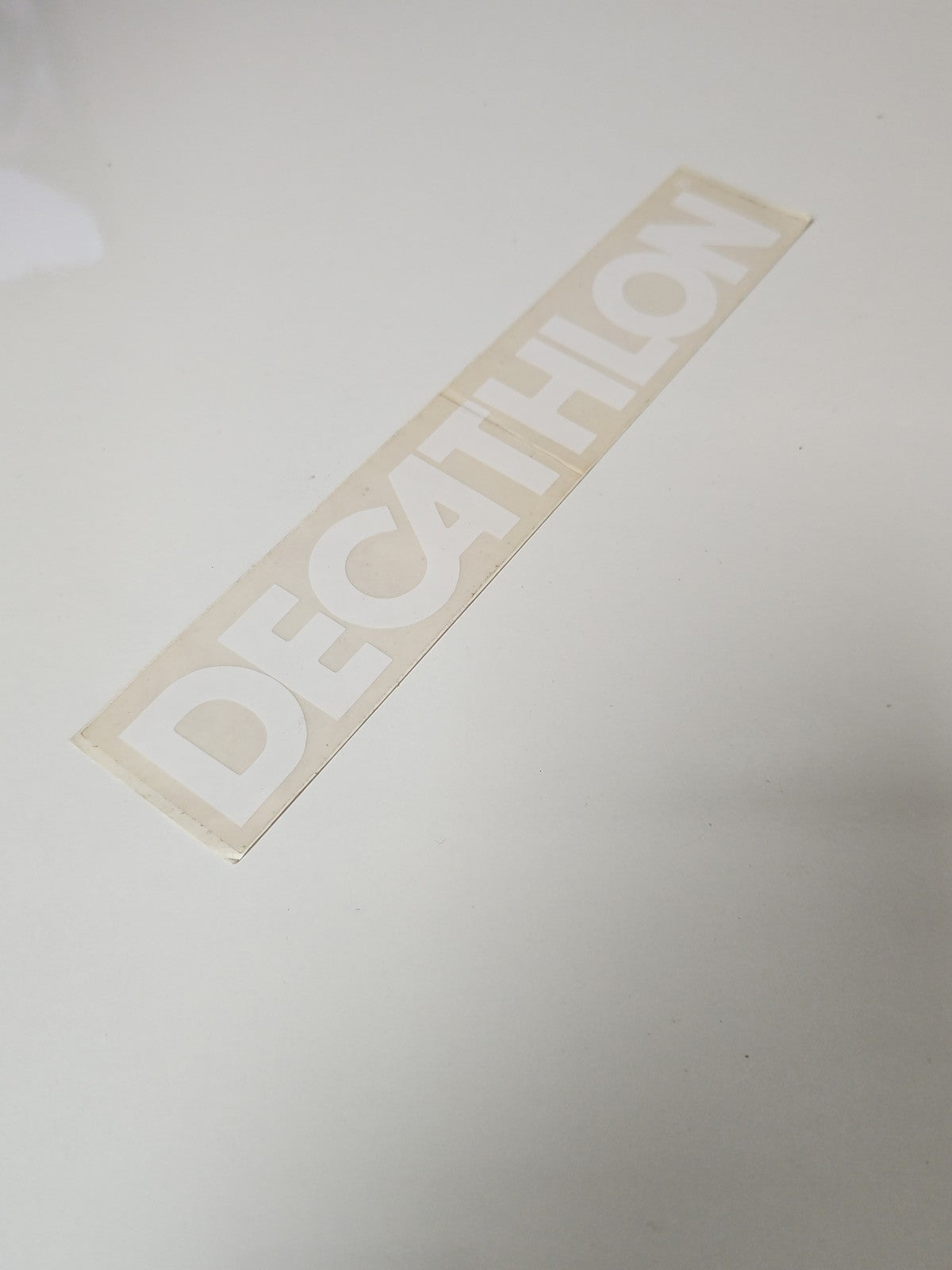 Vintage grand autocollant ancien Decathlon, sticker rétro collection sport