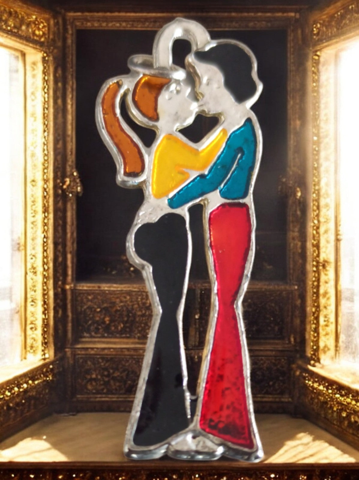 Pendentif vintage années 70 émaillé, couple stylisé, rare, rétro coloré