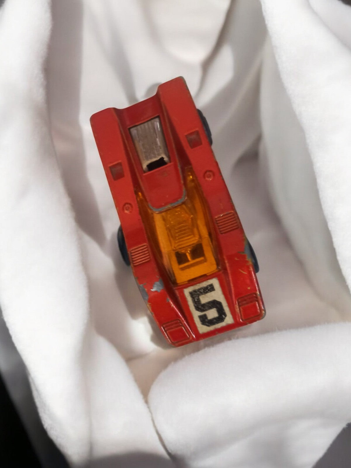 Véhicule miniature ancien rouge n°5 voiture jouet rétro vintage