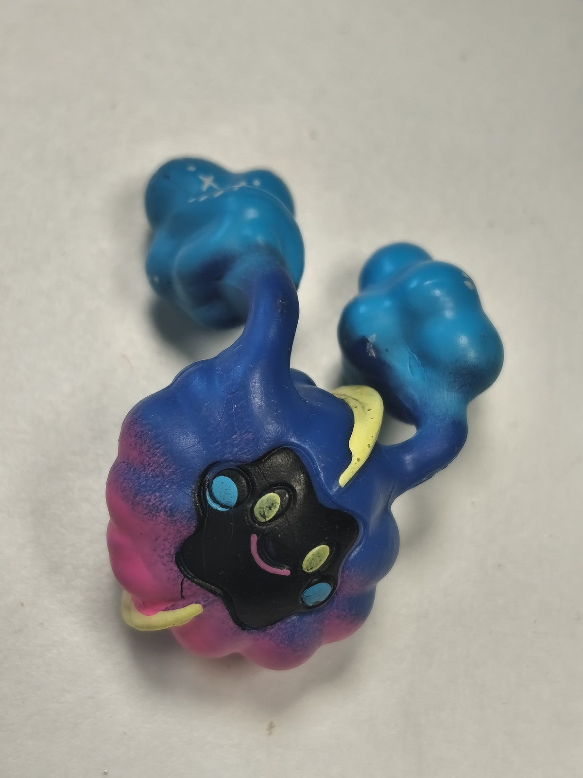 Figurine mini Pokémon Cosmog officielle, personnage décoratif, d'occasion
