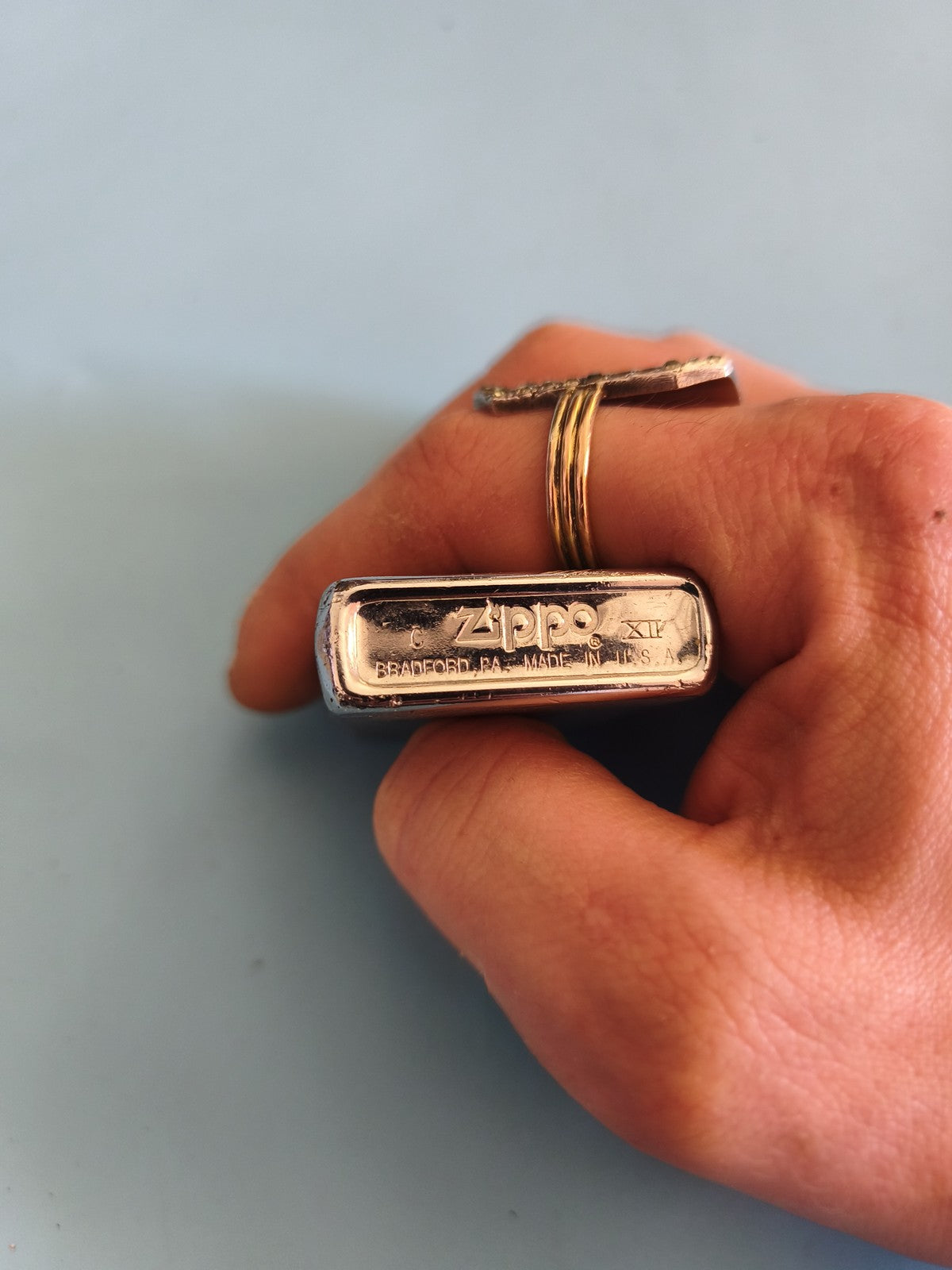 Briquet Zippo ancien vintage rétro, collection, authentique objet d'époque rare