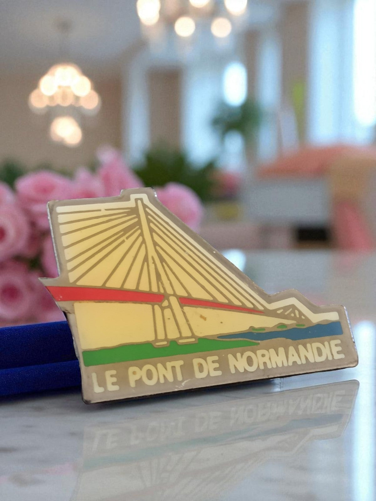 Pin's vintage Le Pont de Normandie émail publicitaire rétro