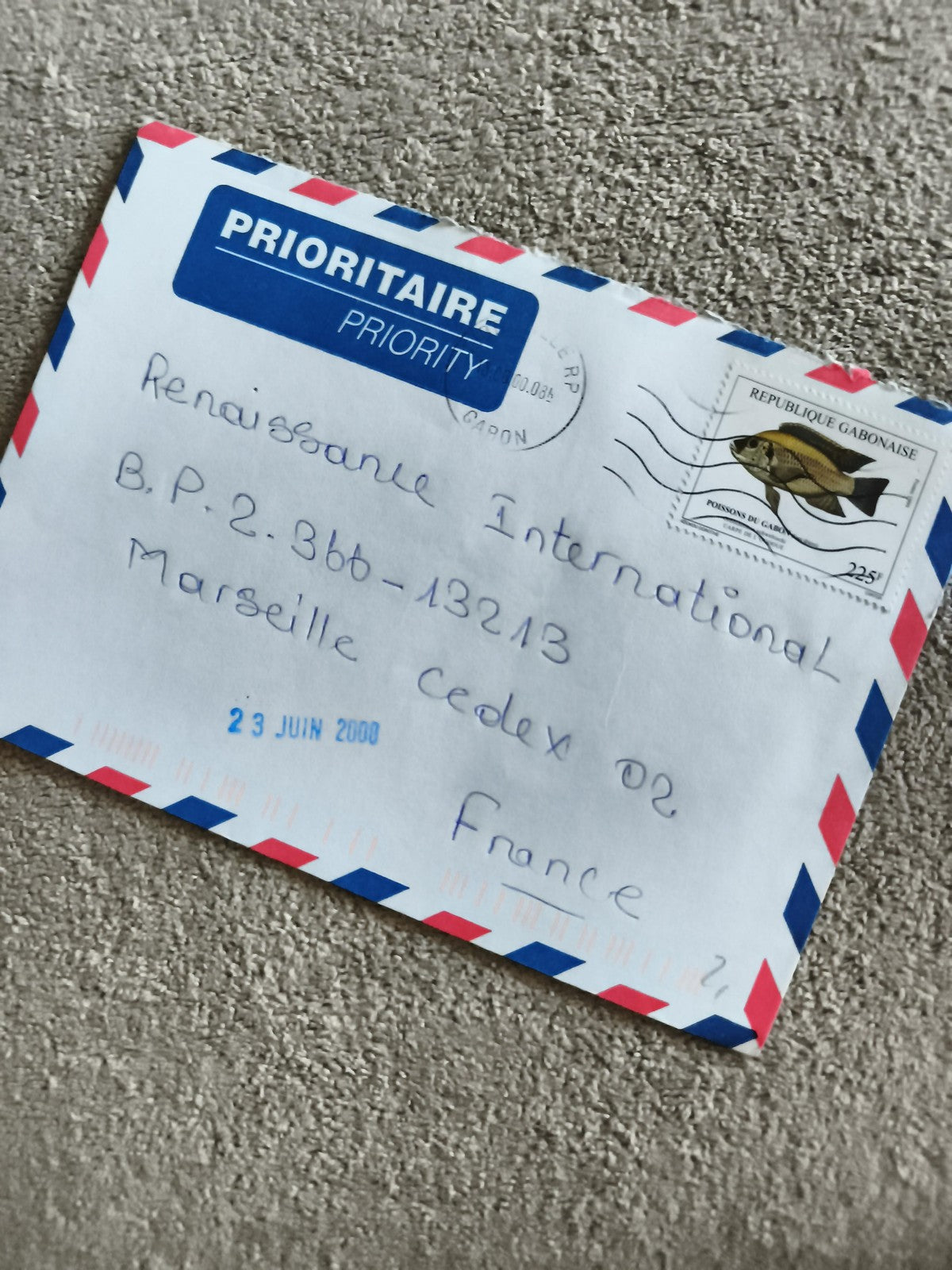 Lettre affranchie Gabon 2000 timbre Poissons du Gabon enveloppe prioritaire phil
