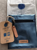 Pochette latérale Cabaia bleu métallisé neuve, accessoire sac, 15 cm