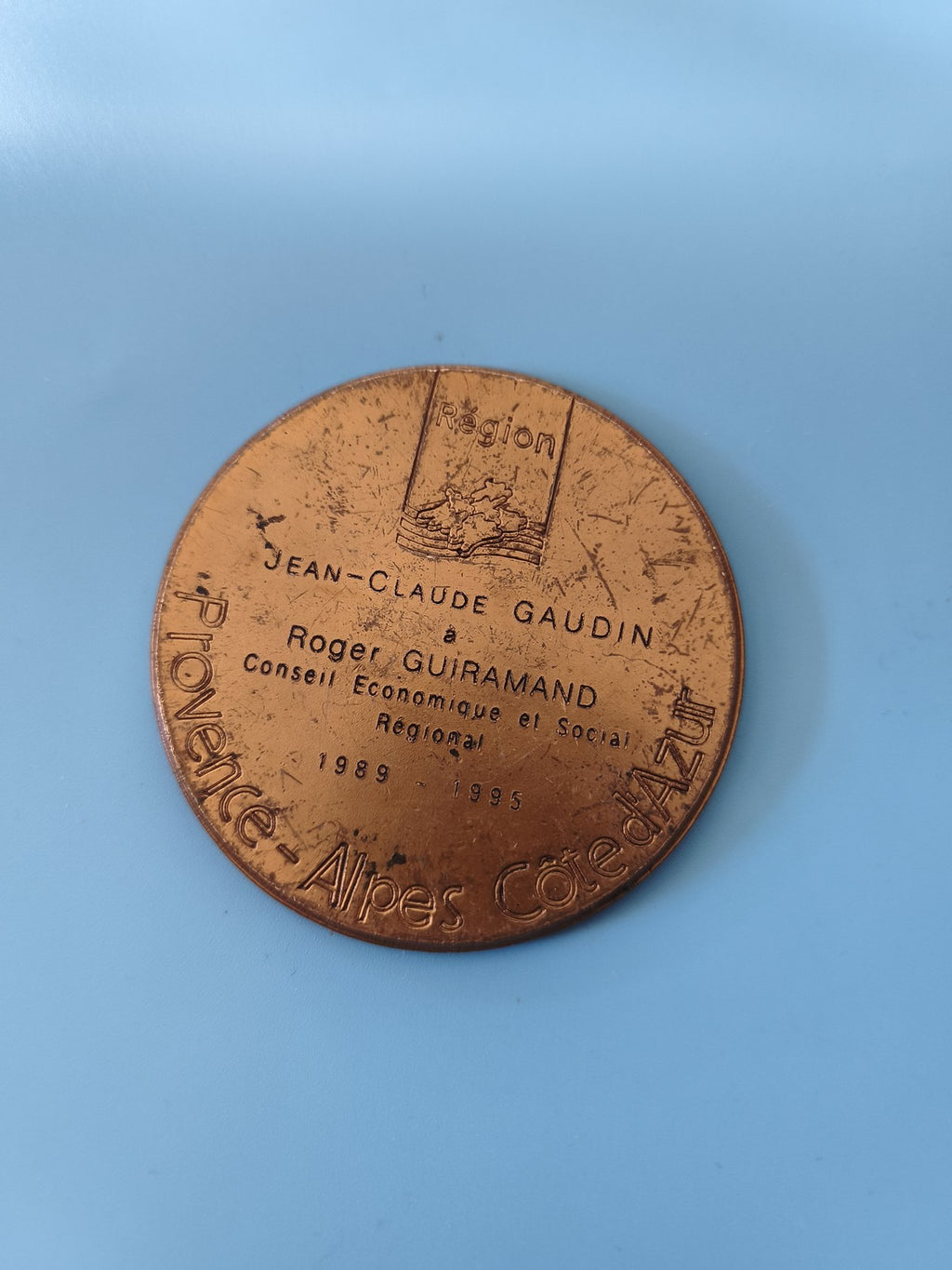 Médaille ancienne Conseil économique et social vintage collection France rétro