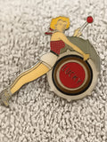 Pin's vintage Lucky pin-up machine à sous casino rétro années 90 (Ref 3)