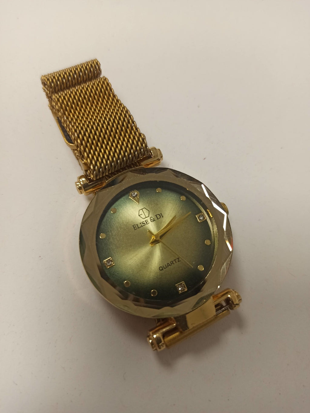 Montre femme Elise & Di dorée vintage, bracelet maille milanaise quartz