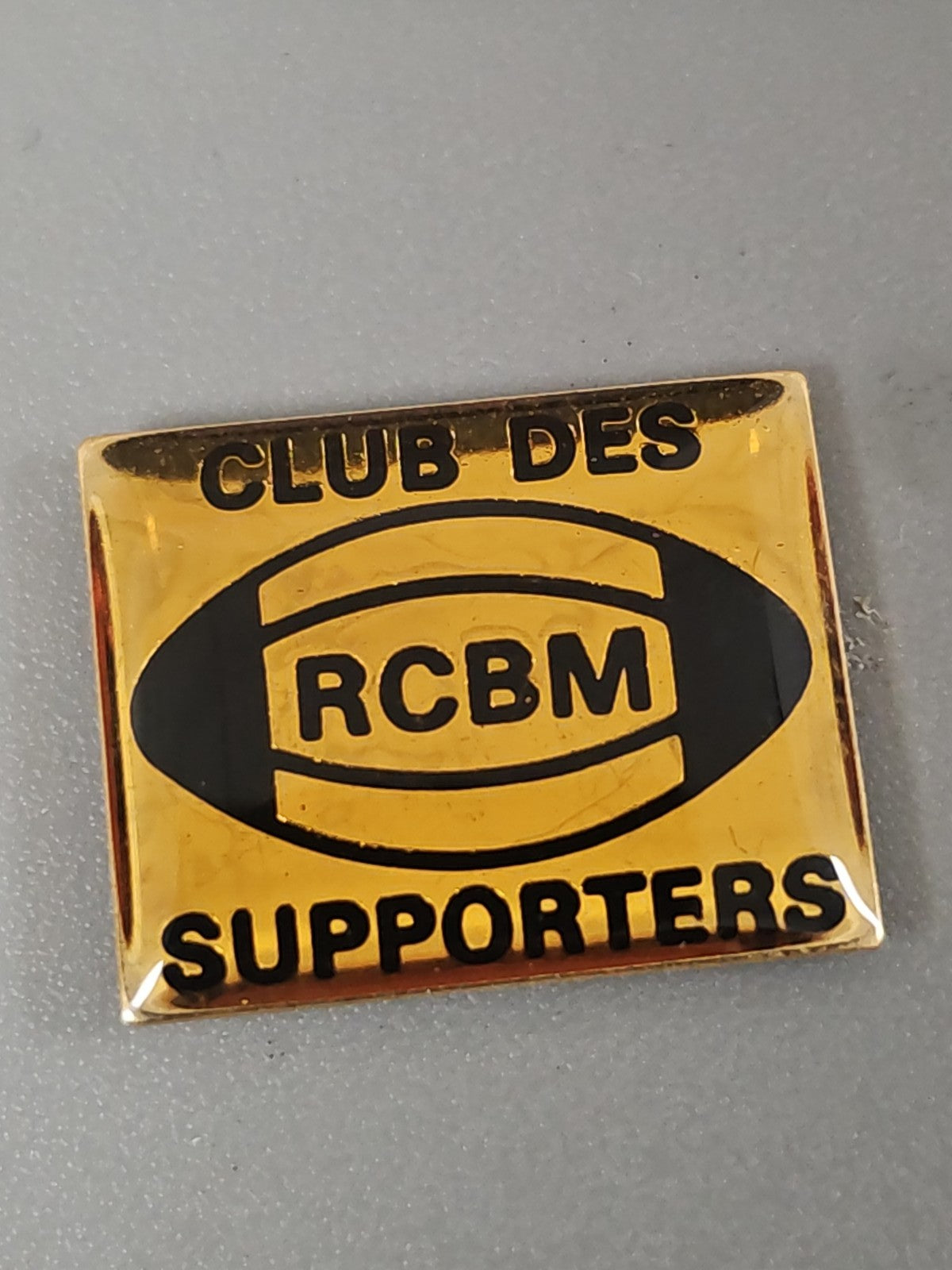 Pin's ancien supporters RCBM rugby rétro ? badge collection vintage club sportif