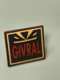 Vintage pin's Givral ancien émaillé rectangulaire bleu rouge collection