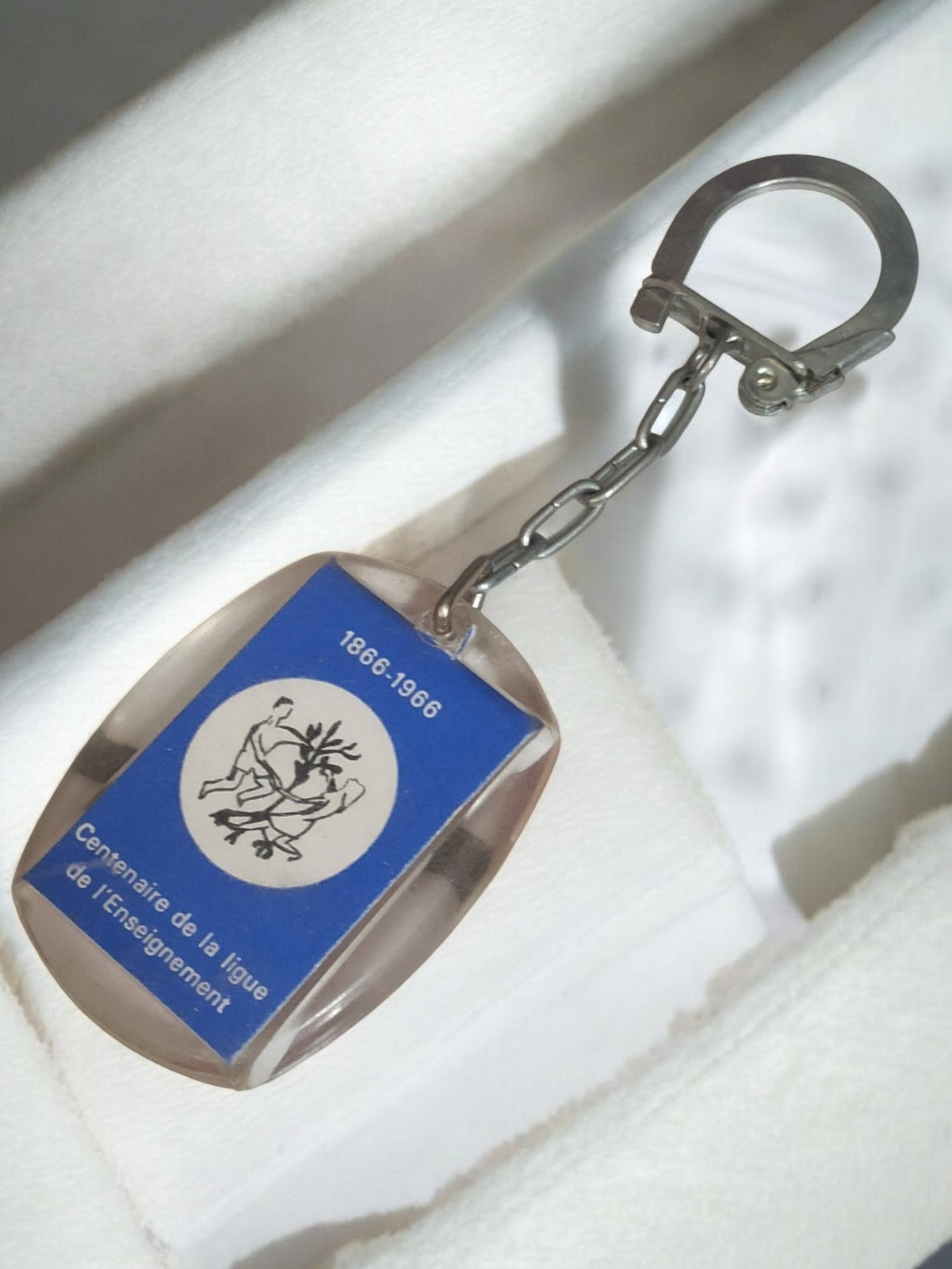 Porte-clés vintage Centenaire Ligue de l'Enseignement 1866-1966 rétro accessoire