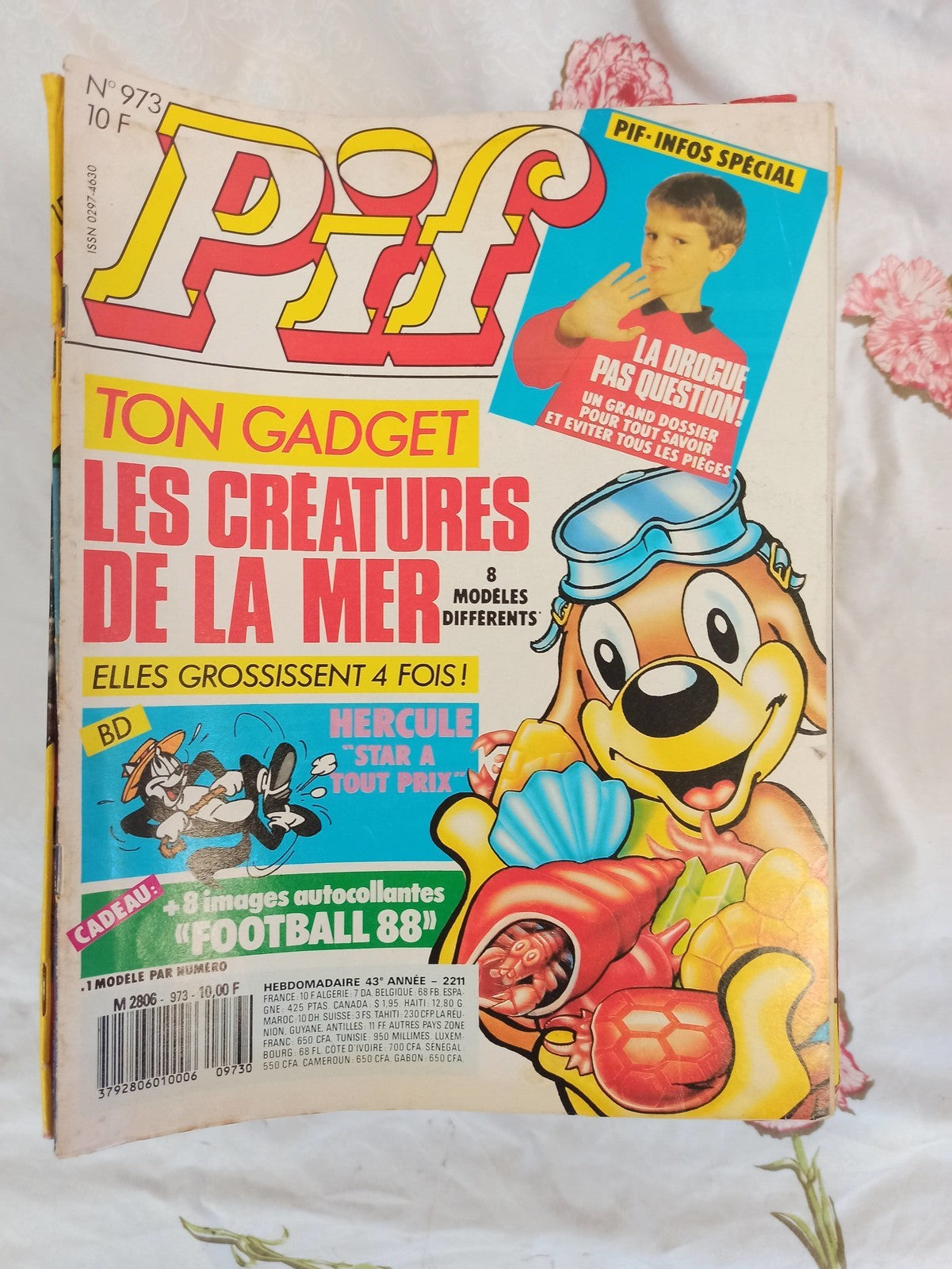 Magazine Pif n°973 ancien vintage 1988, gadget créatures de la mer, BD rétro