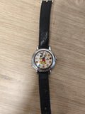 Montre femme Disney Lorus Mickey Mouse cadran drapeaux bracelet noir