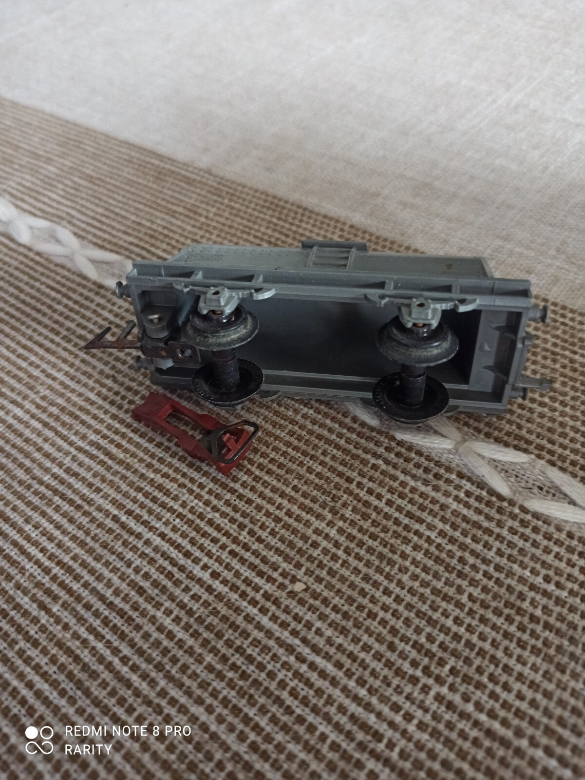 Wagon citerne gris Jouef SNCF vintage, transport miniature ancien
