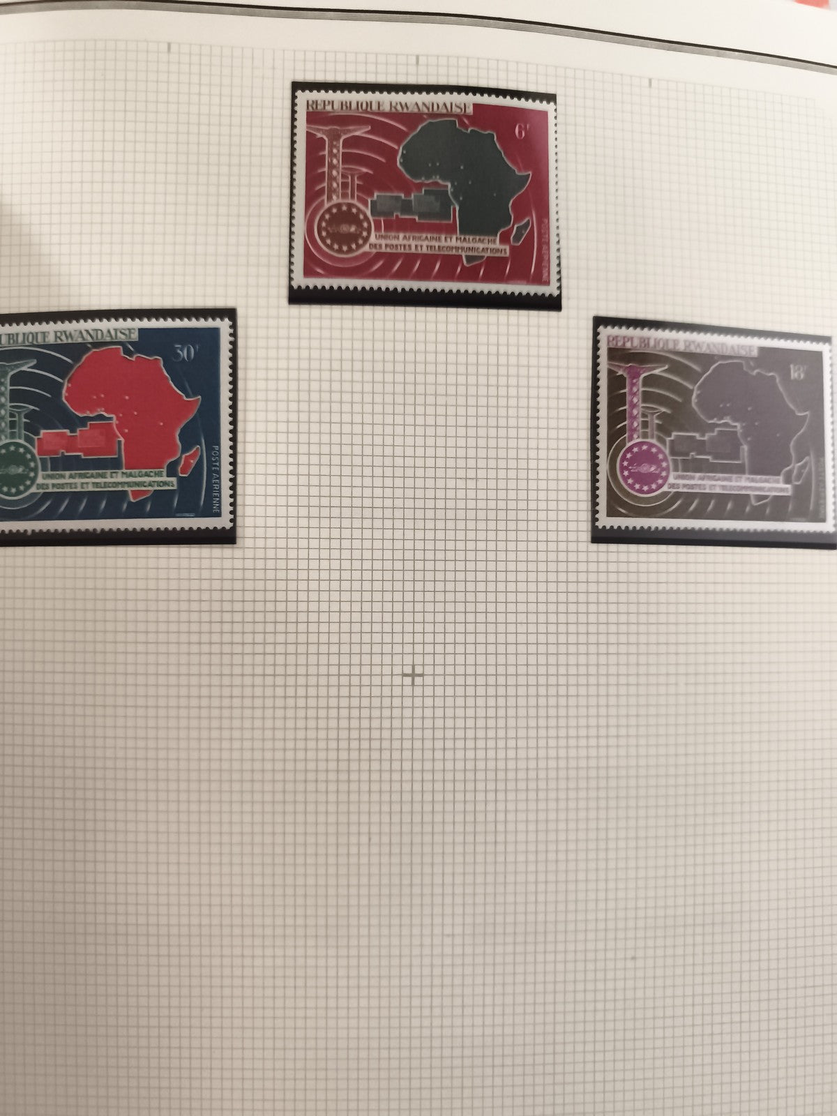 Timbres neufs Rwanda UAMPT Afrique années 60 lot x3 anciens philatélie