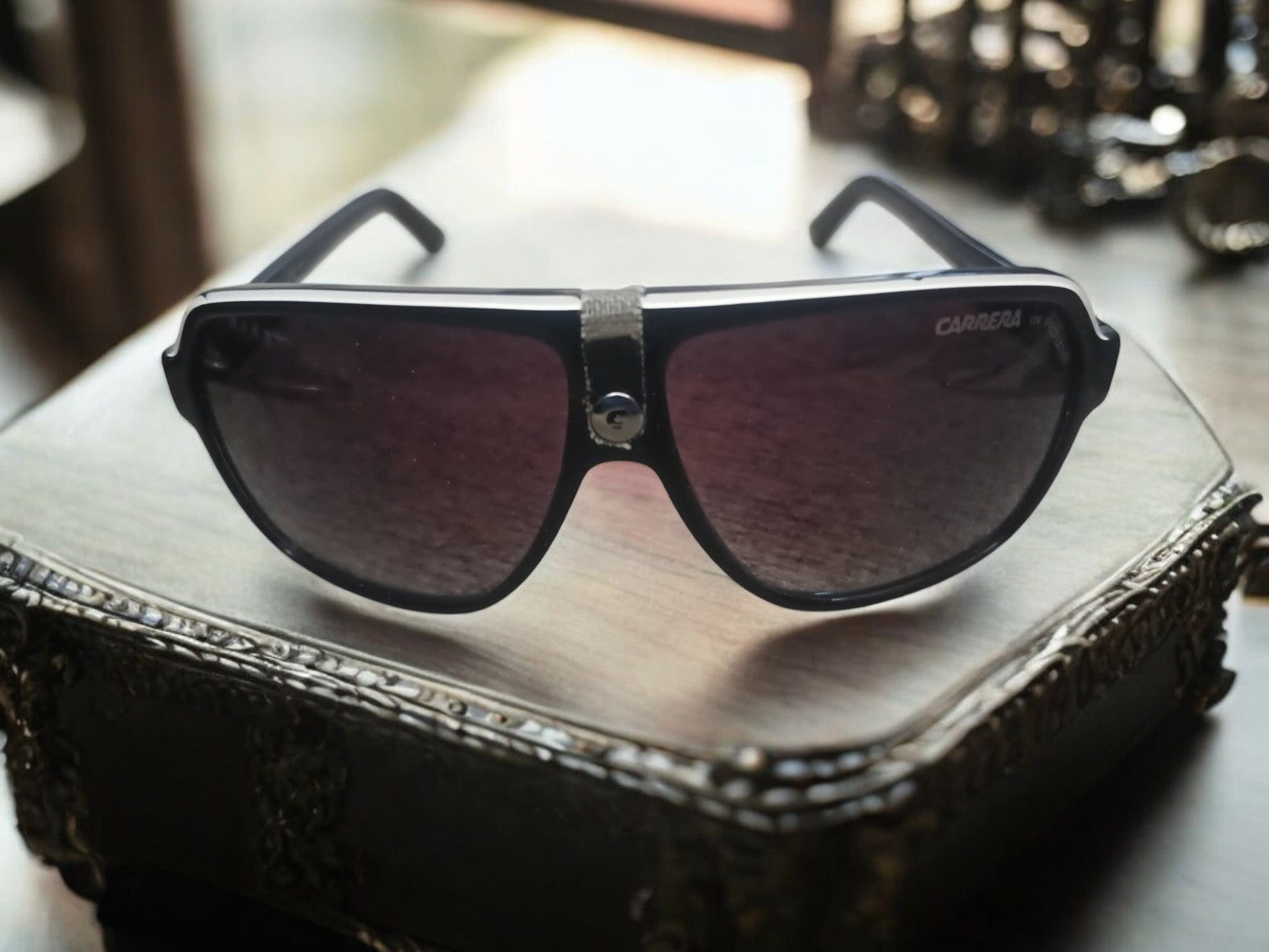 Lunettes de soleil Carrera vintage noires, monture aviateur, logo G rétro