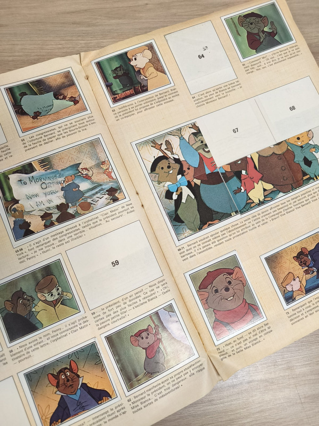 Vintage album Panini incomplet Bernard et Bianca Disney, couverture illustrée