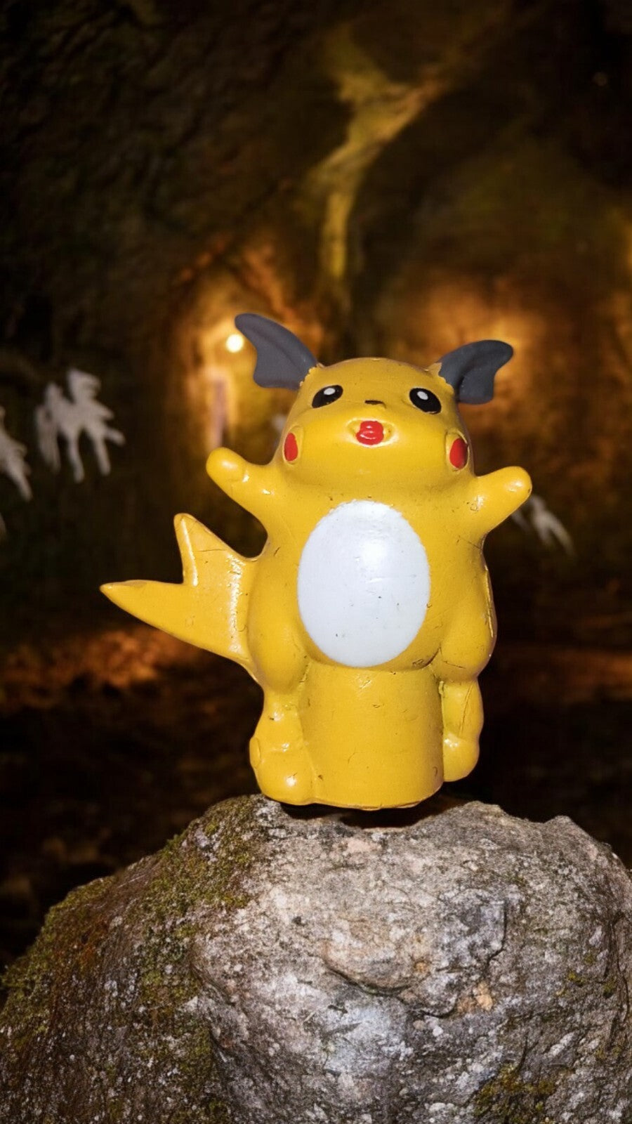 Figurine Pokémon Raichu vintage jaune PVC jouet décor rétro années 90