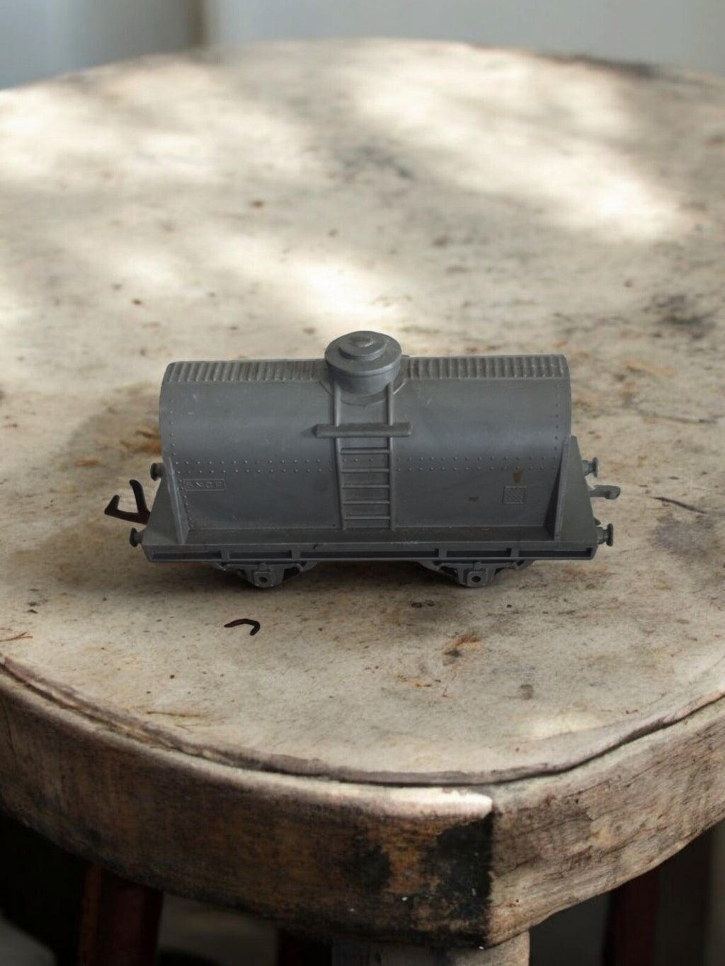 Wagon citerne gris Jouef SNCF vintage, transport miniature ancien