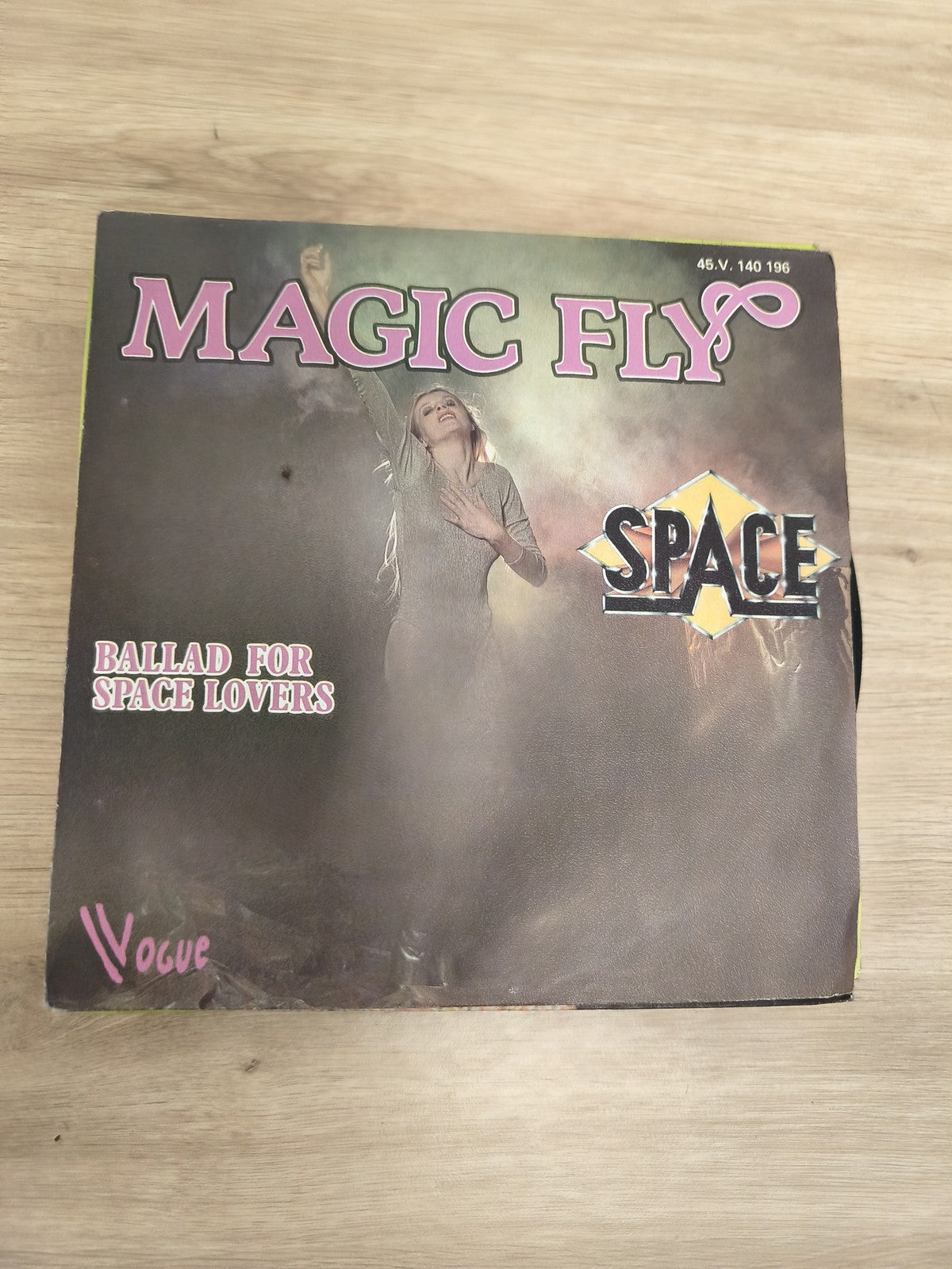 Vinyle 45T SPACE Magic Fly Ballad For Space Lovers pochette illustrée Vogue