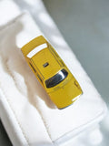 Véhicule miniature ancien jaune voiture rétro vintage jouet métal d'occasion