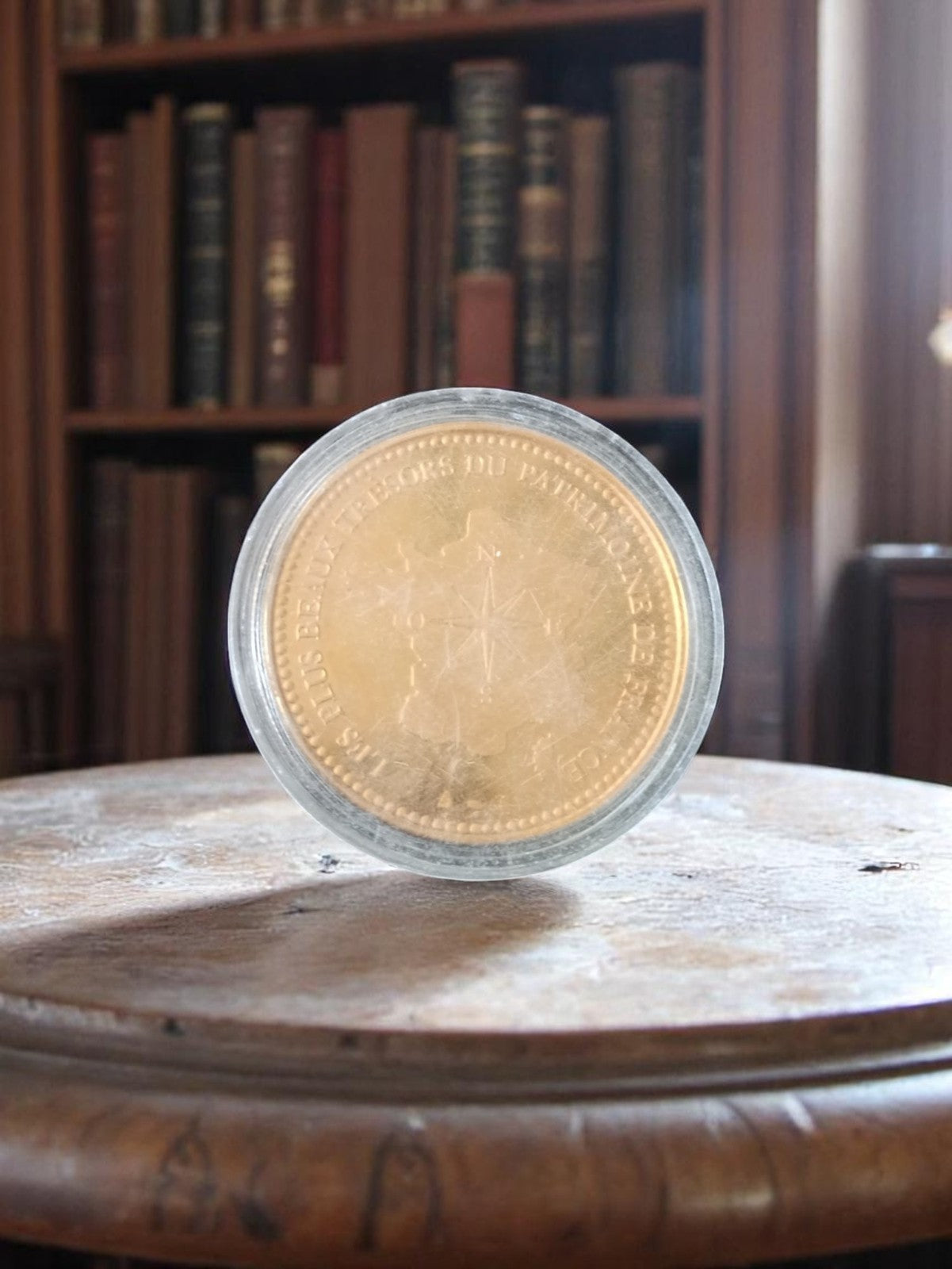 Médaille ancienne Arc de Triomphe Monnaie de Paris dorée Trésor Patrimoine