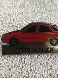 Pin's CITROËN ZX vintage émaillé rouge, badge auto années 90, (Ref 4)