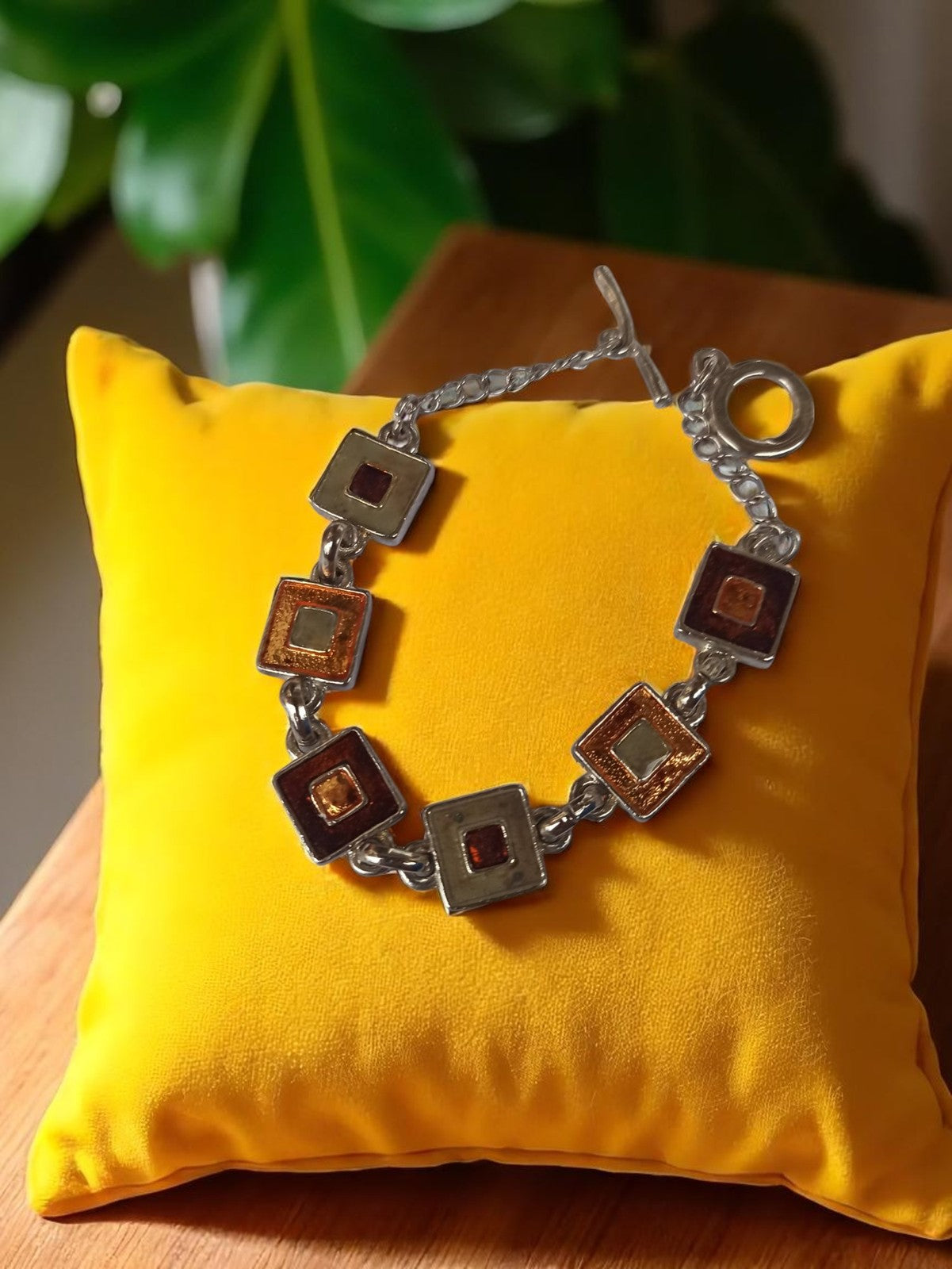 Bracelet fantaisie vintage Yves Rocher en parfait état