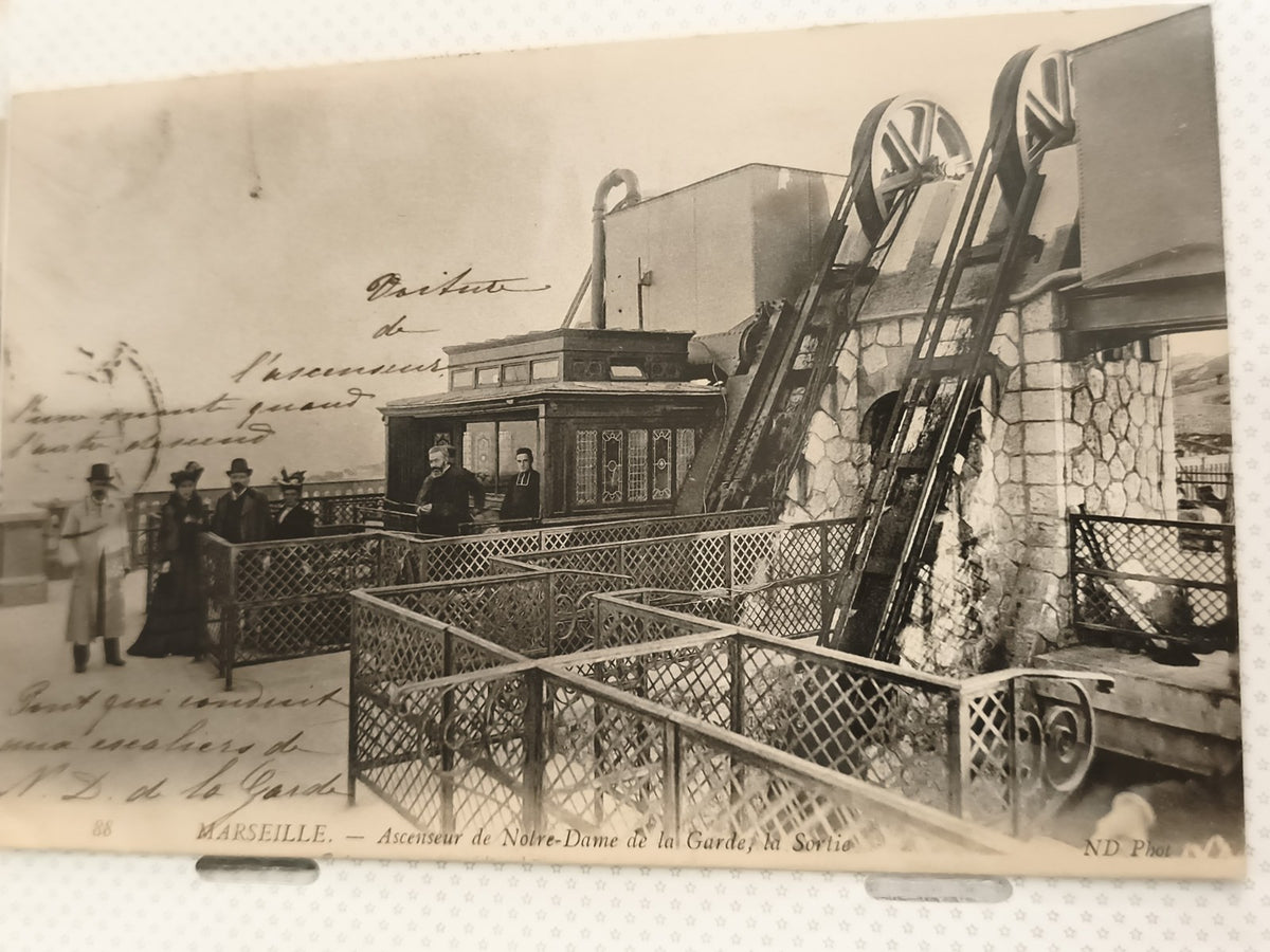 Carte postale ancienne Marseille ascenseur Notre-Dame de la Garde ND Photo CPA