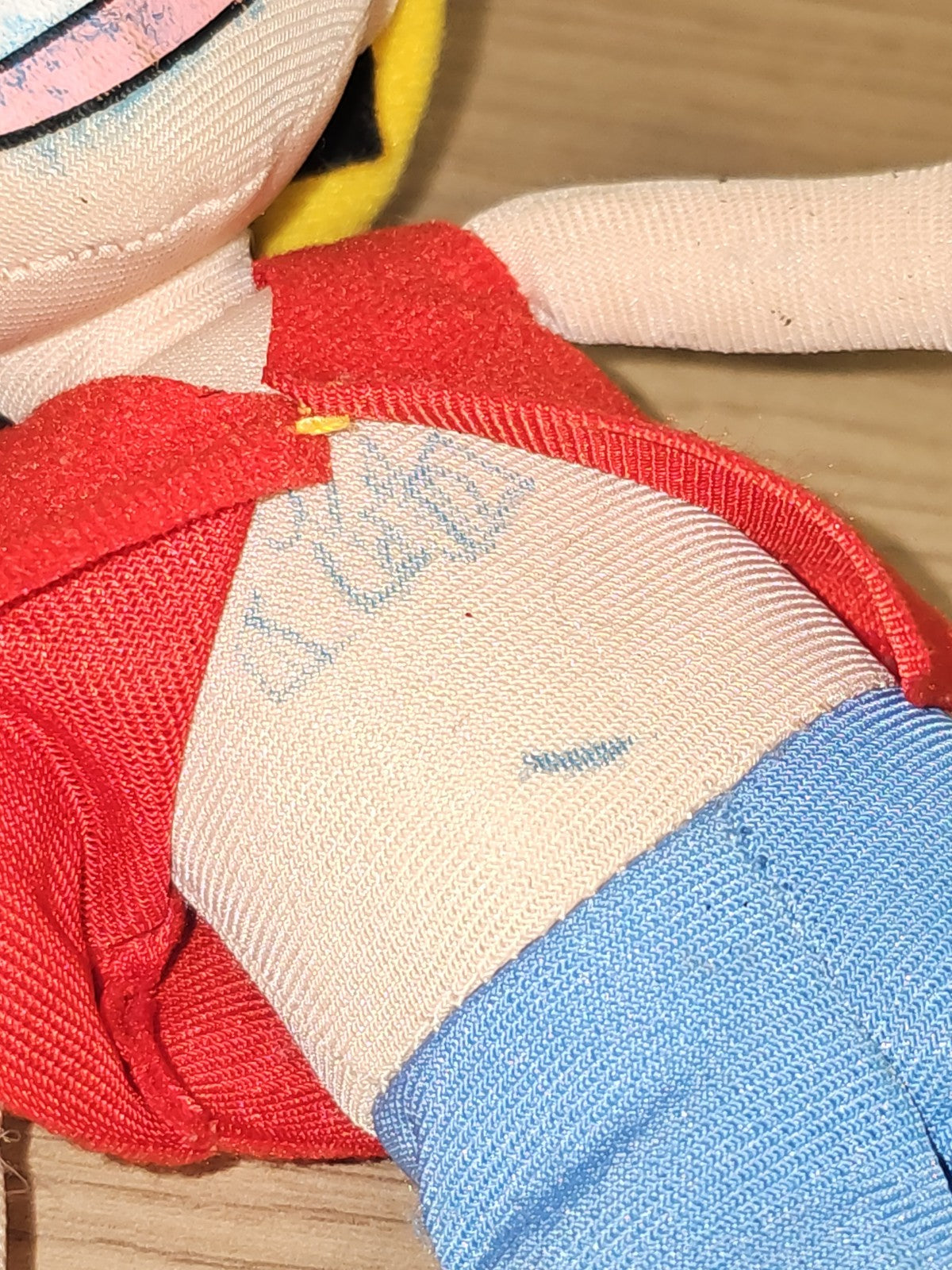 Peluche One Piece Luffy d?occasion ? Collection rare ? Bon état, objet collector