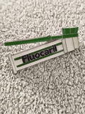 Pin's publicitaire vintage FluoCaril tube dentifrice brosse à dents années 90