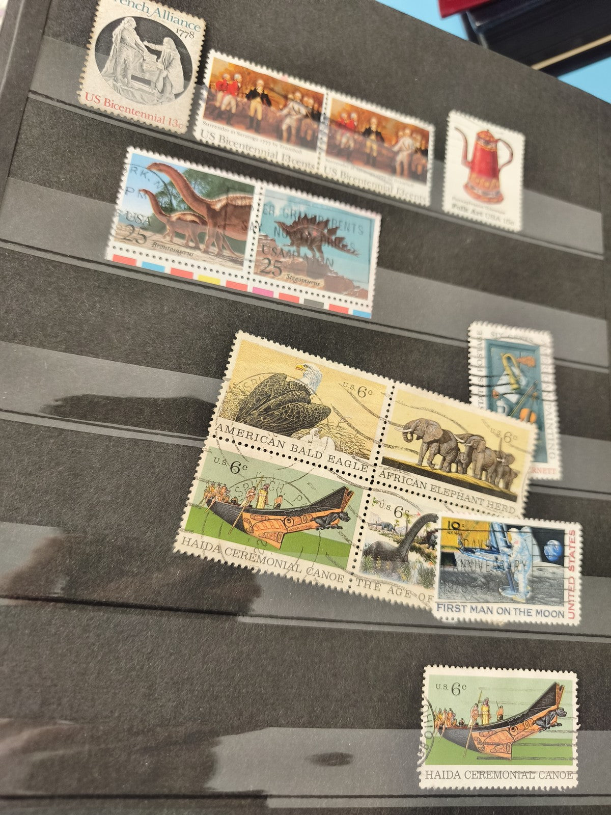 Lot anciens timbres USA oblitérés ? thématiques historiques, animaux, dinosaures