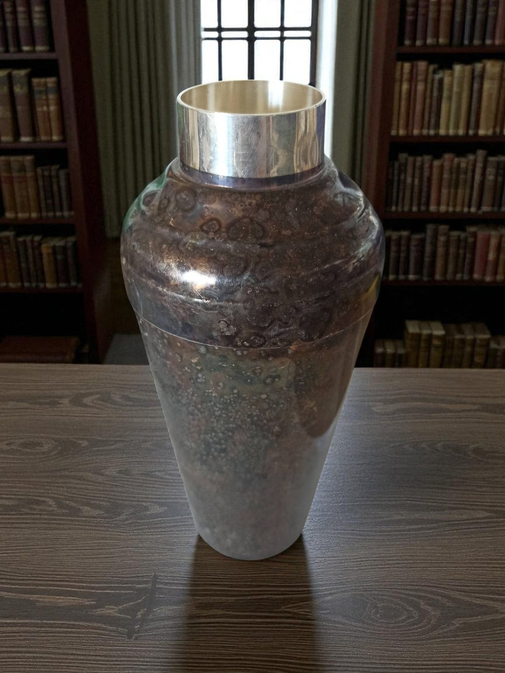 Vase ancien métal argenté Orfèvrerie de France style vintage