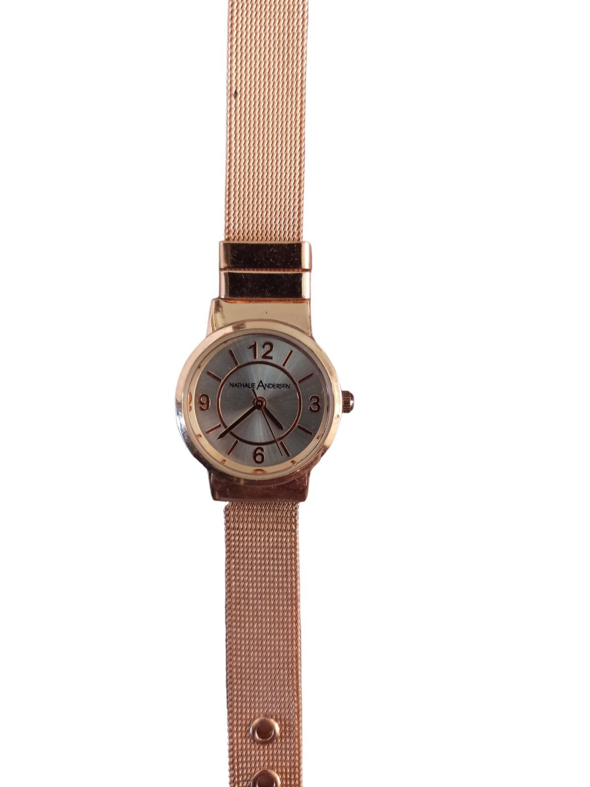 Montre femme Nathalie Andersen cadran doré rose design élégant bracelet maille