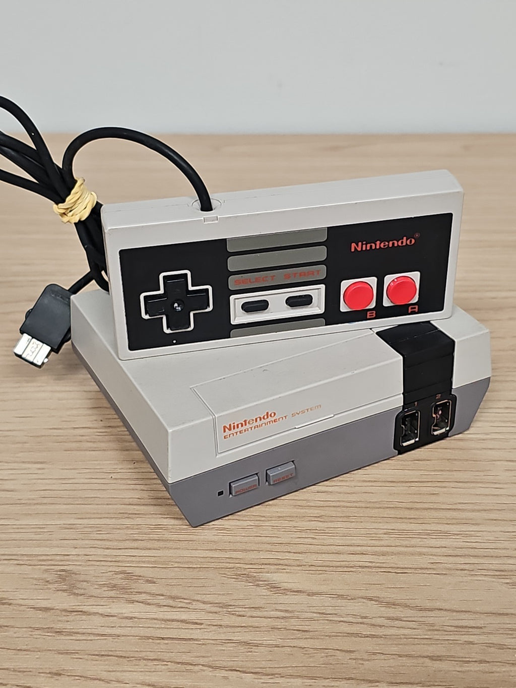 Console Nintendo NES Mini + manette grise officielle fonctionnelle