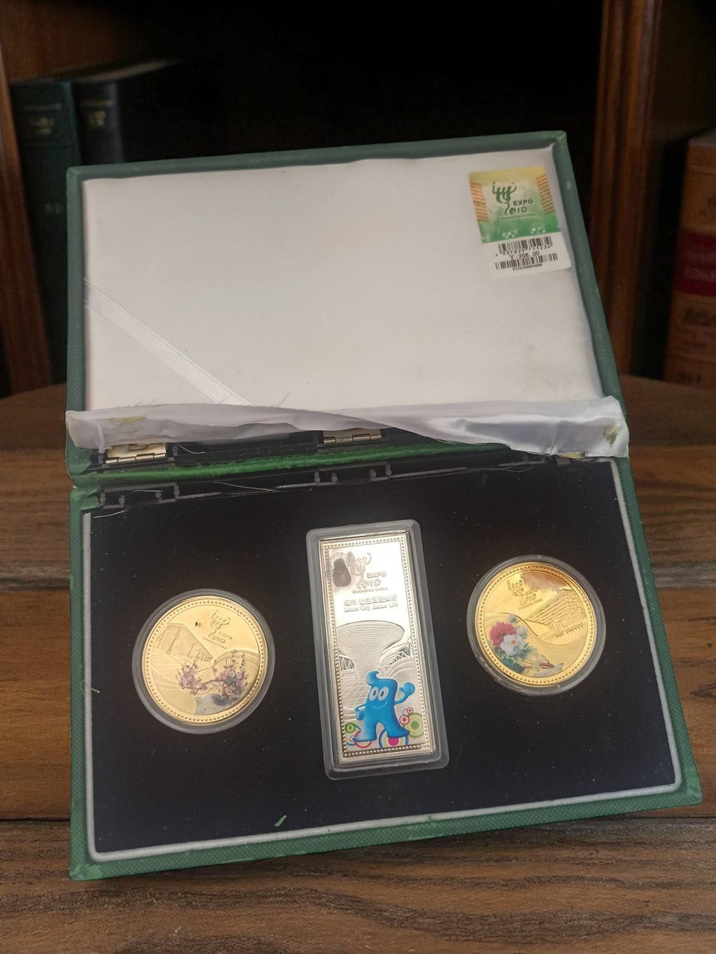 Coffret médailles Expo 2010 Shanghai vintage, 2 rondes + 1 rectangulaire, occasi